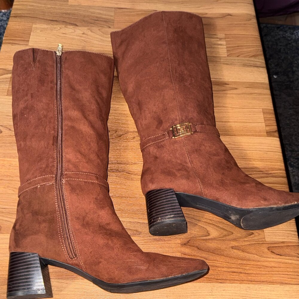 Women’s Liz Claiborne LC Rigsbee Brown Suede Knee High Block Heel Boots Size 10 - Picture 5 of 12